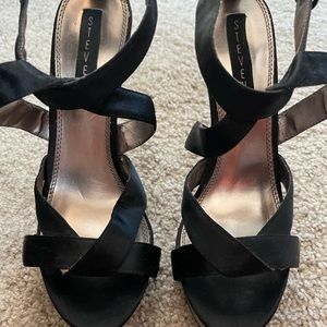 Size 8 Steve Madden High Heels, worn once!